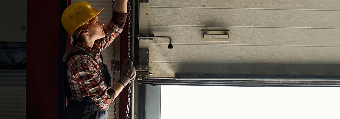 Overhead Garage Door Technician in Kanata, ON